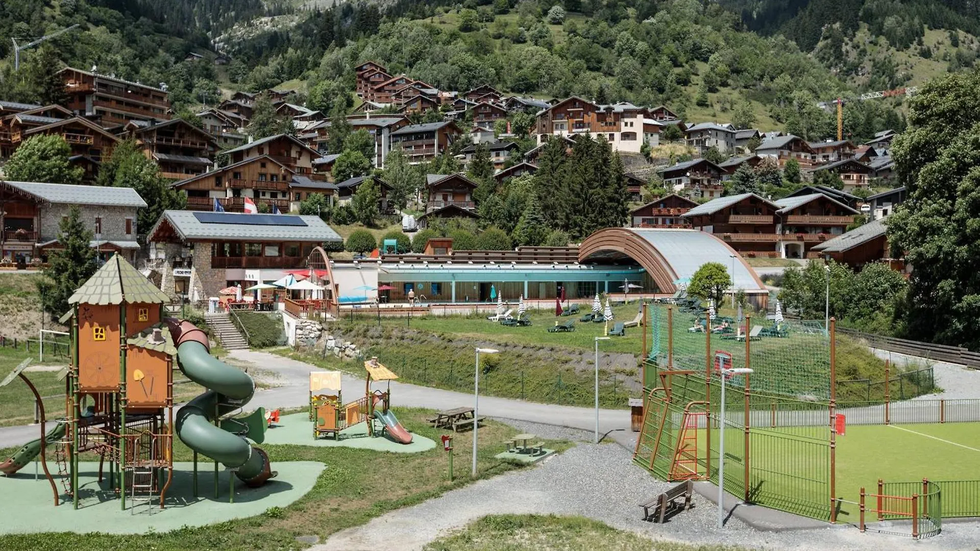 Apartment Appartement Cosy 2-4 Pers Avec Terrasse, Parking Et Wifi A Champagny-En-Vanoise - Fr-1-638-8 La Plagne