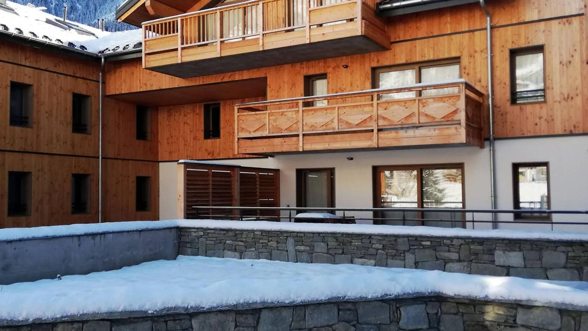 Appartement Cosy 2-4 Pers Avec Terrasse, Parking Et Wifi A Champagny-En-Vanoise - Fr-1-638-8 La Plagne