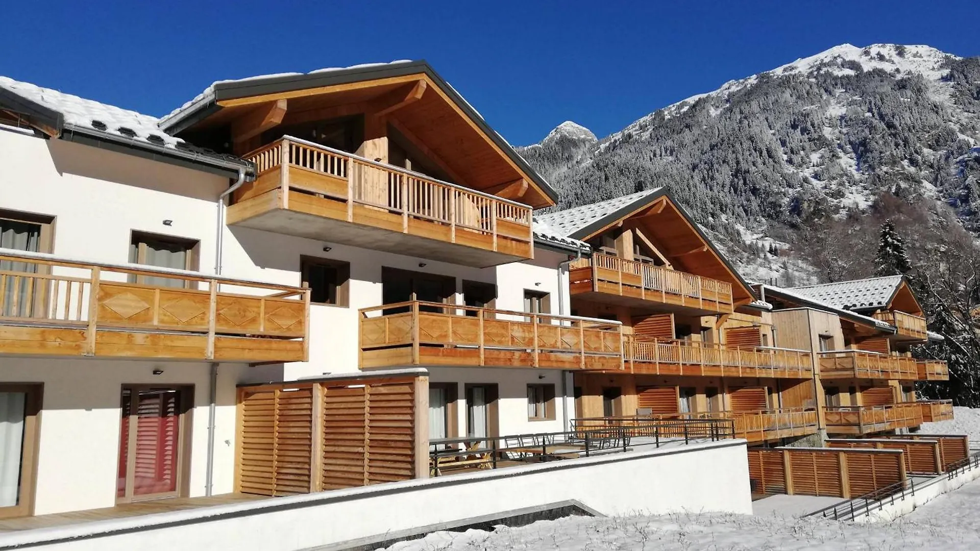 Apartment Appartement Cosy 2-4 Pers Avec Terrasse, Parking Et Wifi A Champagny-En-Vanoise - Fr-1-638-8 La Plagne