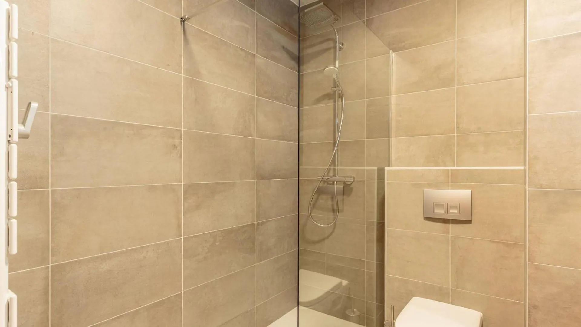 Appartement Cosy 2-4 Pers Avec Terrasse, Parking Et Wifi A Champagny-En-Vanoise - Fr-1-638-8 La Plagne Apartment