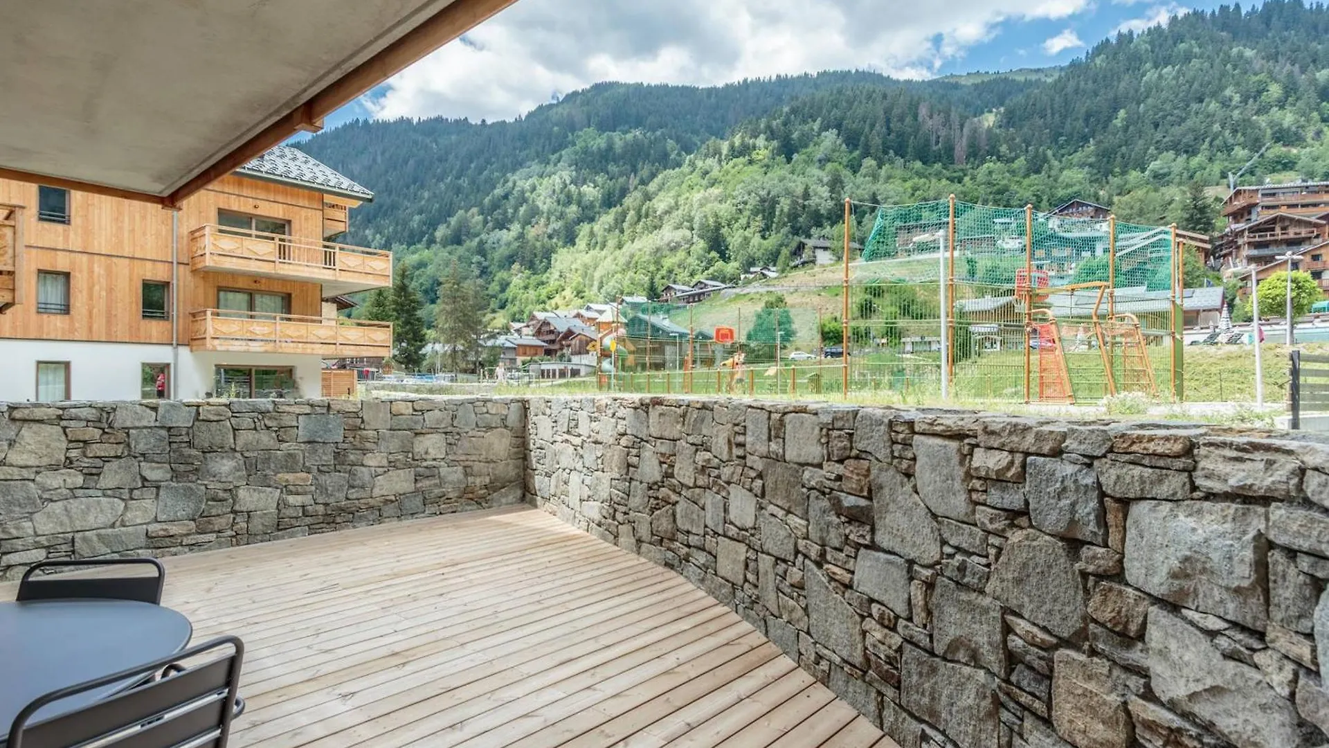 Appartement Cosy 2-4 Pers Avec Terrasse, Parking Et Wifi A Champagny-En-Vanoise - Fr-1-638-8 La Plagne 0*,